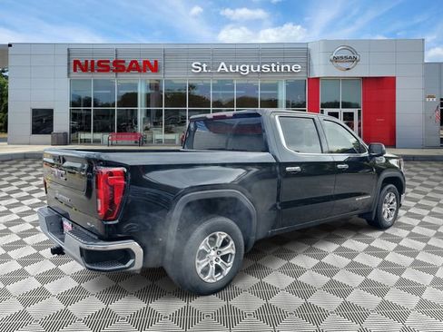 Used 2024 GMC Sierra 1500 SLT RWD image 2