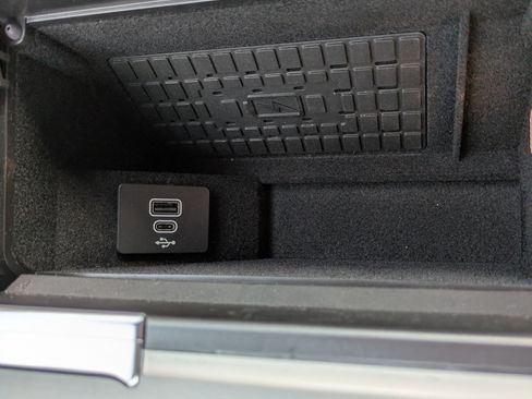 New 2026 Lincoln Navigator L Reserve w/ Jet Appearance Package image 25