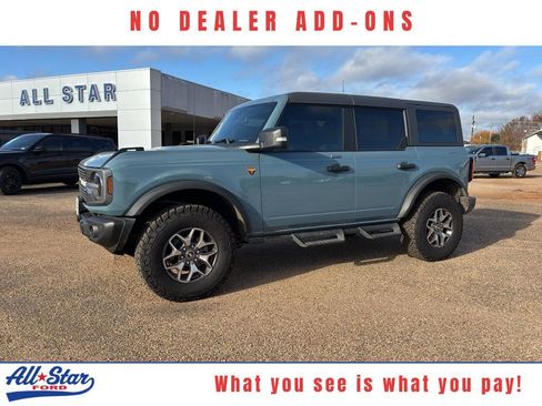 Used 2023 Ford Bronco Badlands image 1