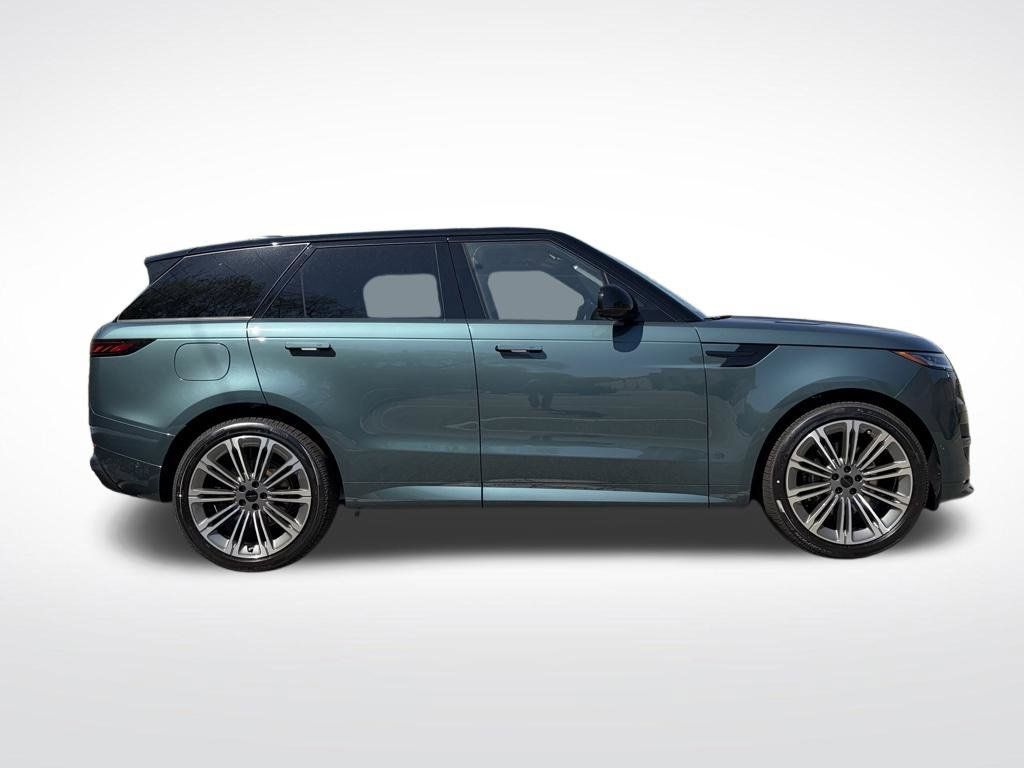 New 2026 Land Rover Range Rover Sport Dynamic SE AWD/4WD image 4