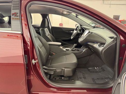 Used 2016 Chevrolet Malibu LT FWD image 33