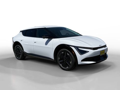 New 2026 Kia EV6 Wind RWD image 7