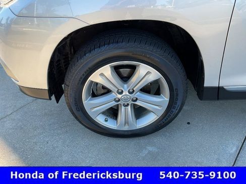Used 2013 Toyota Highlander Limited FWD image 9