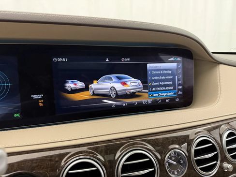 Used 2019 Mercedes-Benz S 560 4MATIC Sedan image 39