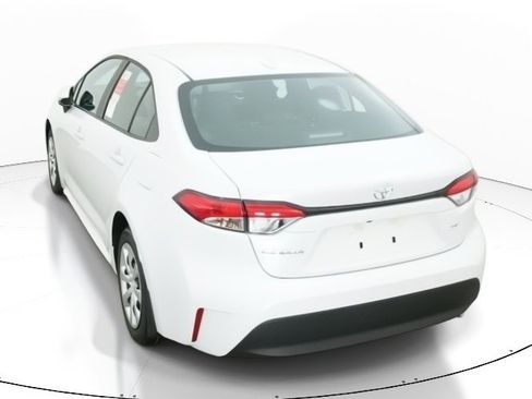 New 2026 Toyota Corolla LE image 6