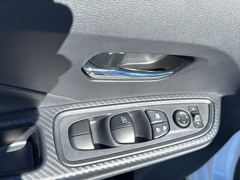 Certified 2025 Nissan Versa SV w/ Trunk Package FWD image 7