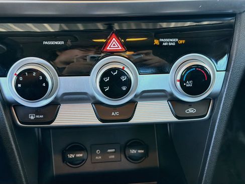 Used 2019 Hyundai Elantra SE w/ Cargo Package FWD image 22