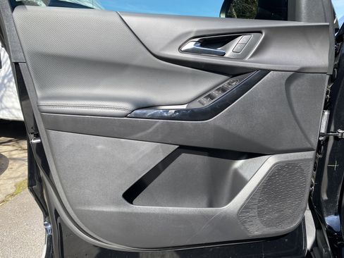 Used 2026 Chevrolet Equinox LT image 14