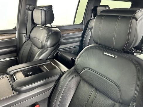 Used 2022 Jeep Grand Wagoneer Series I image 15