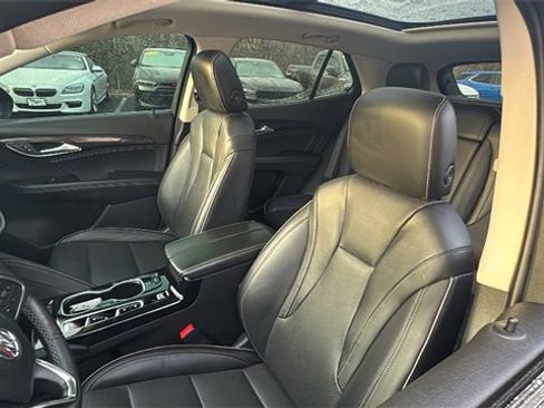 Used 2021 Buick Envision Essence w/ Sport Touring Package image 25