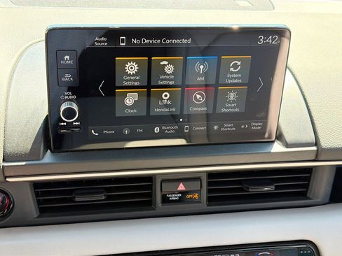 Used 2023 Honda Pilot EX-L image 12