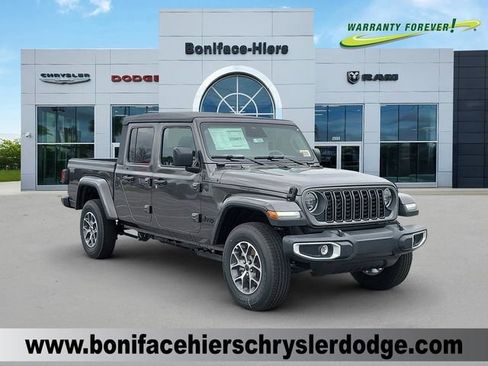 New 2026 Jeep Gladiator Sport image 1
