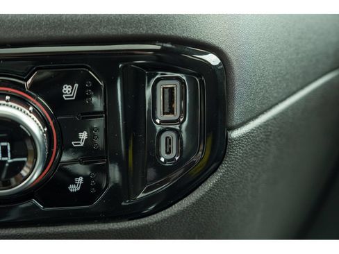 New 2026 GMC Sierra 1500 SLT w/ SLT Premium Plus Package AWD/4WD image 29