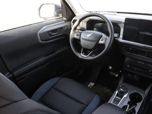 New 2025 Ford Bronco Sport Outer Banks w/ Outer Banks Tech Package+ AWD/4WD image 12