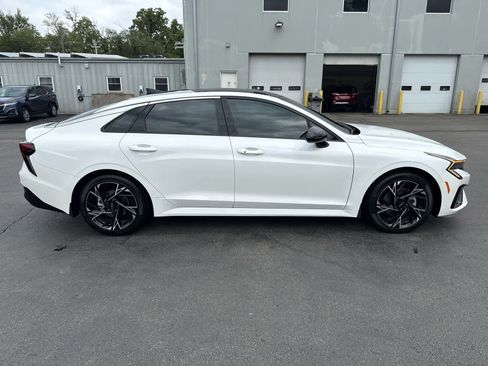 Used 2025 Kia K5 GT-Line w/ GT-Line Premium Package image 2
