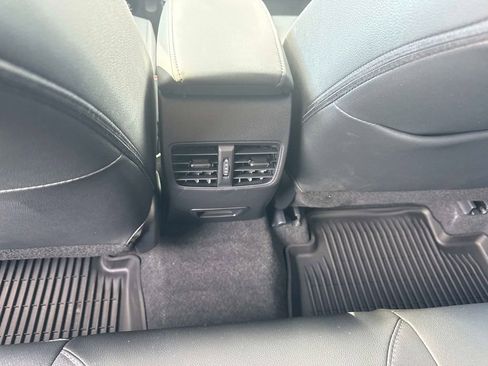 Used 2026 Toyota Corolla Cross XLE w/ Convenience Package FWD image 14