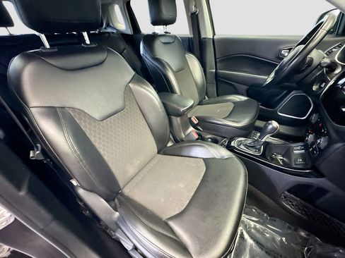 Used 2020 Jeep Compass Latitude image 15