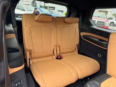 Used 2024 Jeep Grand Cherokee L Summit AWD/4WD image 41