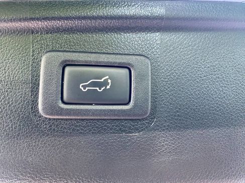 Used 2017 Subaru Outback 2.5i Limited AWD/4WD image 43