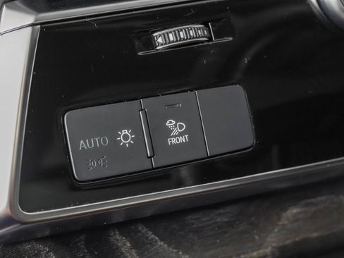 Used 2023 Audi Q8 Premium w/ Convenience Package AWD/4WD image 27
