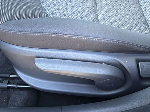 Used 2019 Hyundai Ioniq Plug-In Hybrid image 24