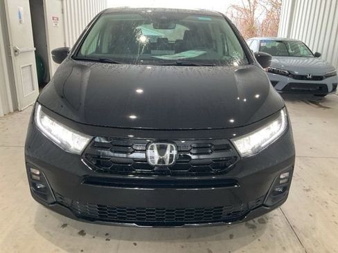 New 2026 Honda Odyssey Touring image 28