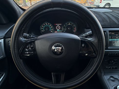 Used 2014 Jaguar XF 3.0 image 19