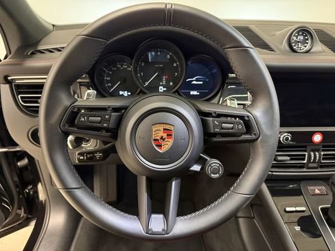 Certified 2026 Porsche Macan AWD/4WD image 15