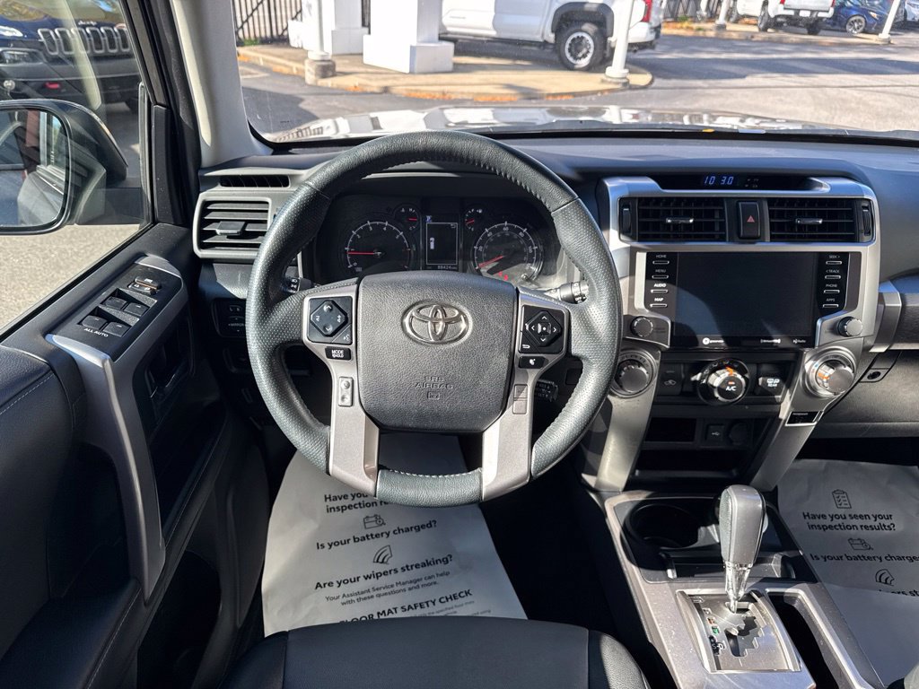 Used 2020 Toyota 4Runner SR5 Premium w/ Moonroof Package AWD/4WD image 28
