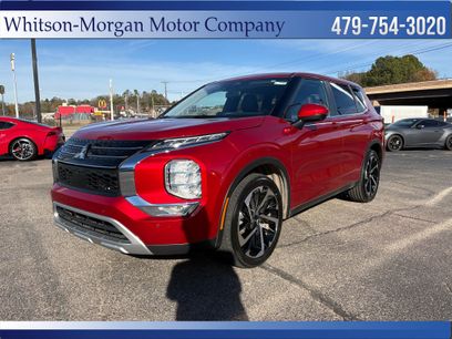 Used 2024 Mitsubishi Outlander SE