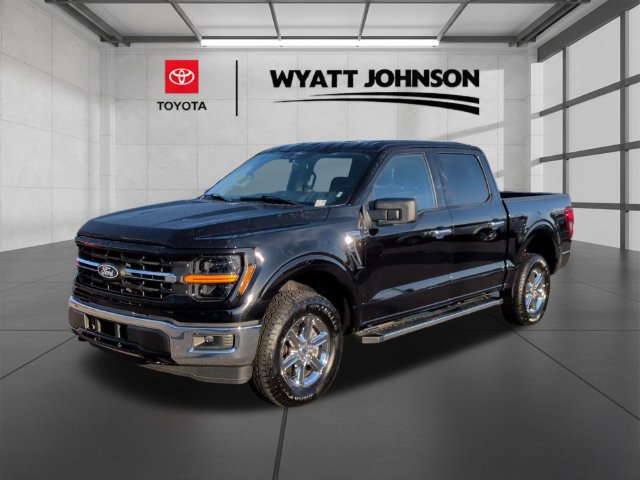 Used 2025 Ford F150 XLT w/ Equipment Group 301A Standard AWD/4WD image 3