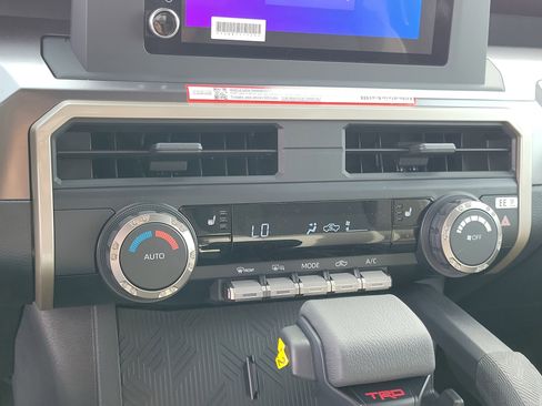 New 2026 Toyota Tacoma TRD Off-Road AWD/4WD image 27