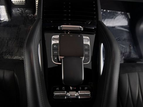 Used 2022 Mercedes-Benz GLS 63 AMG 4MATIC image 23