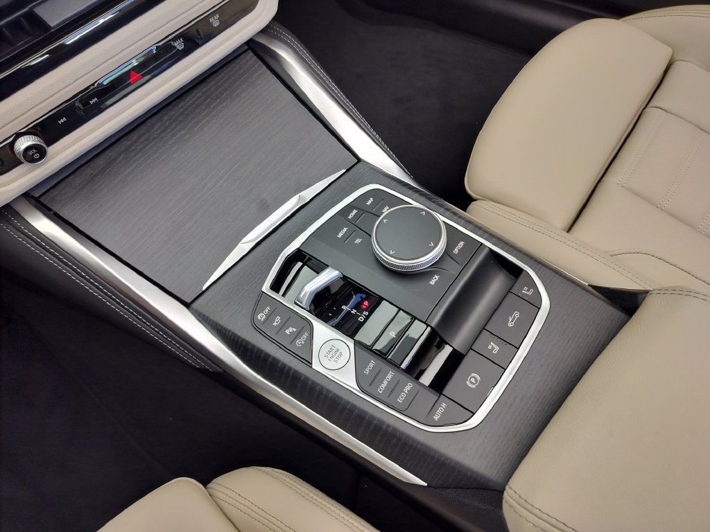 Certified 2026 BMW M440i Convertible w/ Premium Package RWD image 18