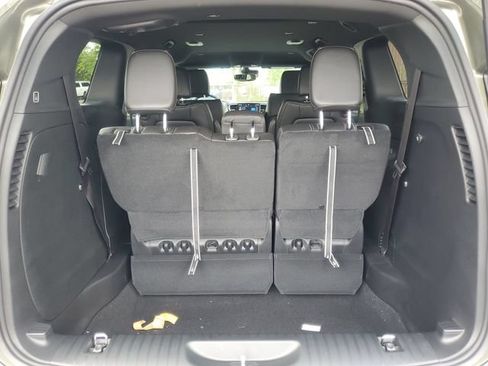 New 2027 Chrysler Pacifica Select AWD/4WD image 9