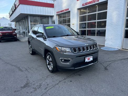 Used 2019 Jeep Compass Limited image 3