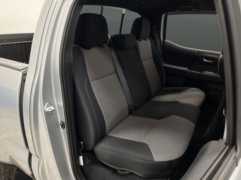 Used 2023 Toyota Tacoma TRD Sport w/ Technology Package image 29