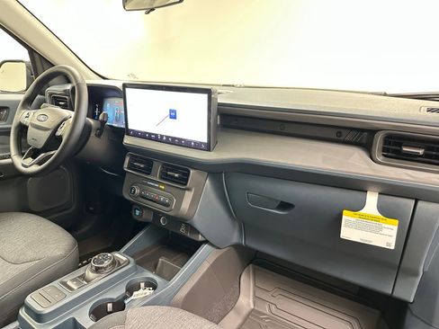 New 2025 Ford Maverick XLT w/ XLT Luxury Package image 21