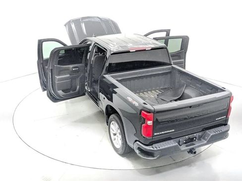 Used 2019 Chevrolet Silverado 1500 Custom w/ Custom Value Package image 45