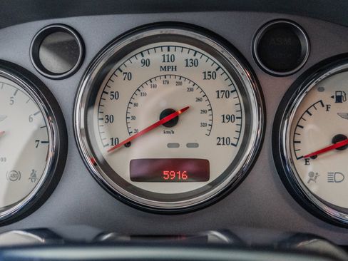 Used 2003 Aston Martin Vanquish image 22