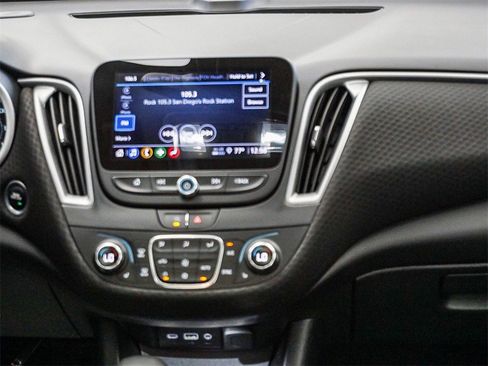 Used 2023 Chevrolet Malibu LT image 15