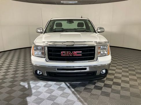 Used 2009 GMC Sierra 1500 W/T w/ SL Package image 2
