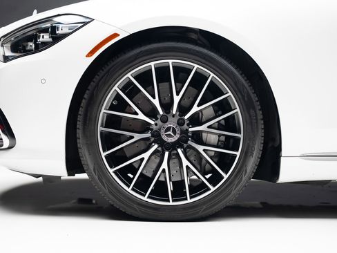 Used 2023 Mercedes-Benz S 580 4MATIC Sedan w/ 3D Technology Package image 19