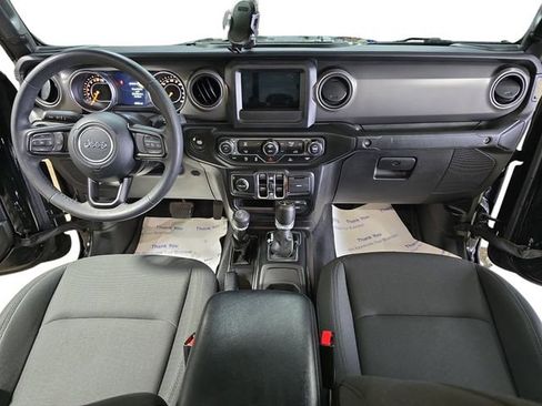 Used 2023 Jeep Gladiator Sport image 13