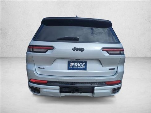 Used 2025 Jeep Grand Cherokee L Summit w/ Obsidian Package image 4