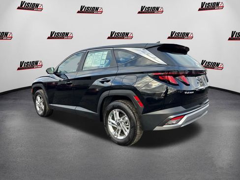 Certified 2025 Hyundai Tucson SE image 7