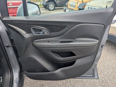 Used 2015 Buick Encore FWD image 23