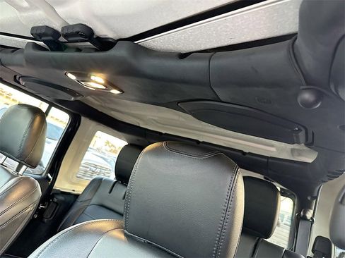 Used 2022 Jeep Wrangler Unlimited Sahara w/ Cold Weather Group image 20