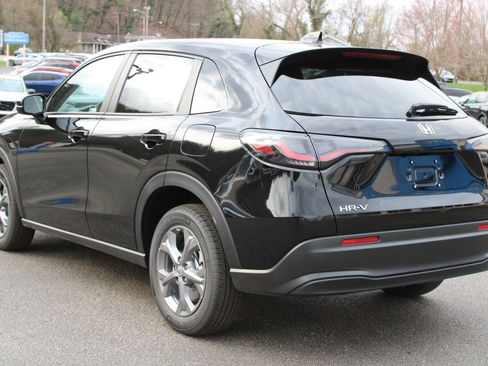 New 2026 Honda HR-V LX image 11