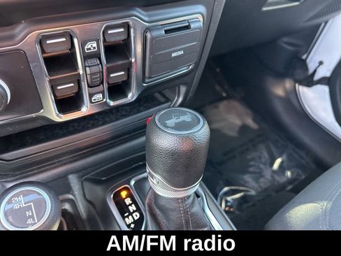 Used 2022 Jeep Wrangler Unlimited Sport AWD/4WD image 14